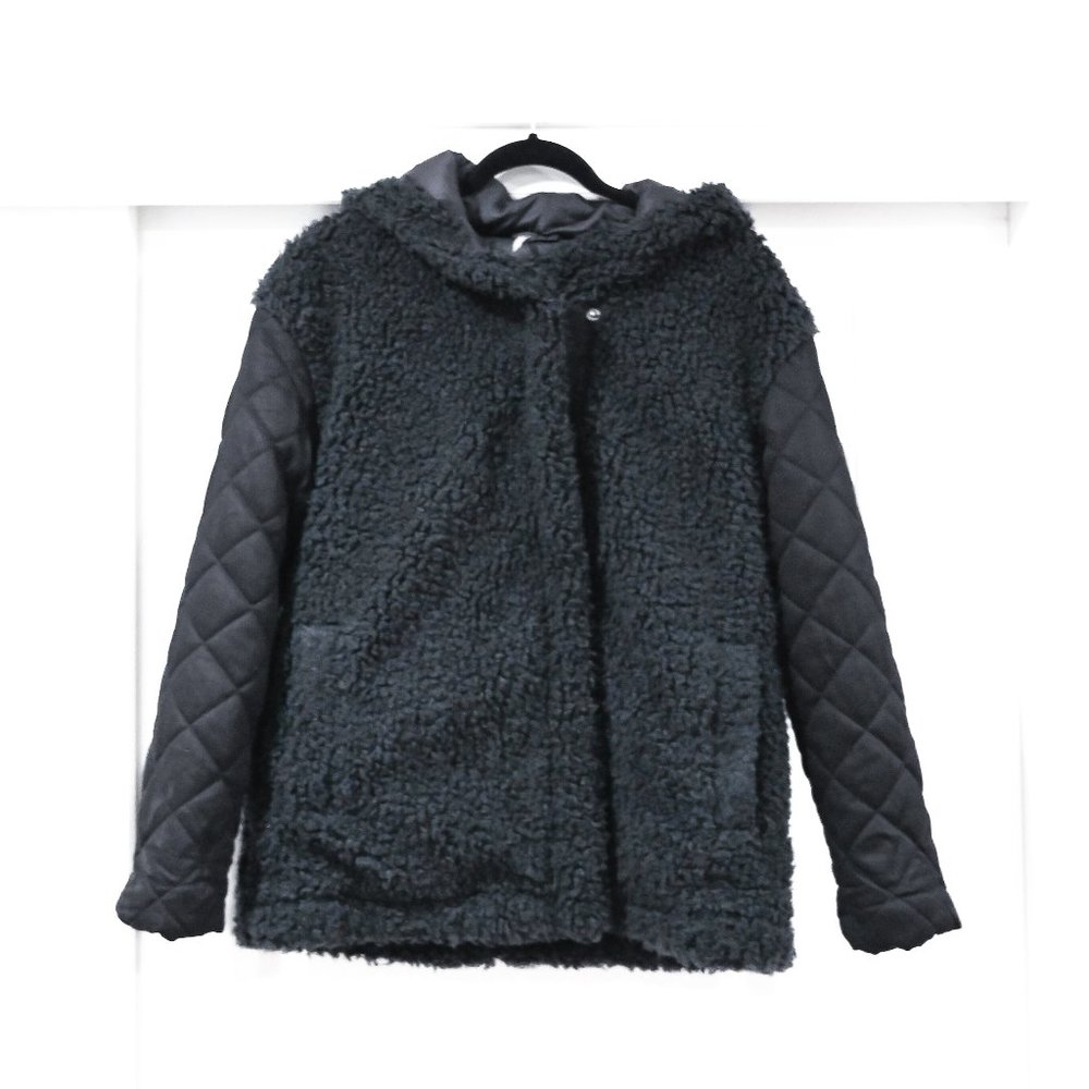 Free People Small Sherpa Full Zip Hooded Jacket with Quilted Sleeves in Black